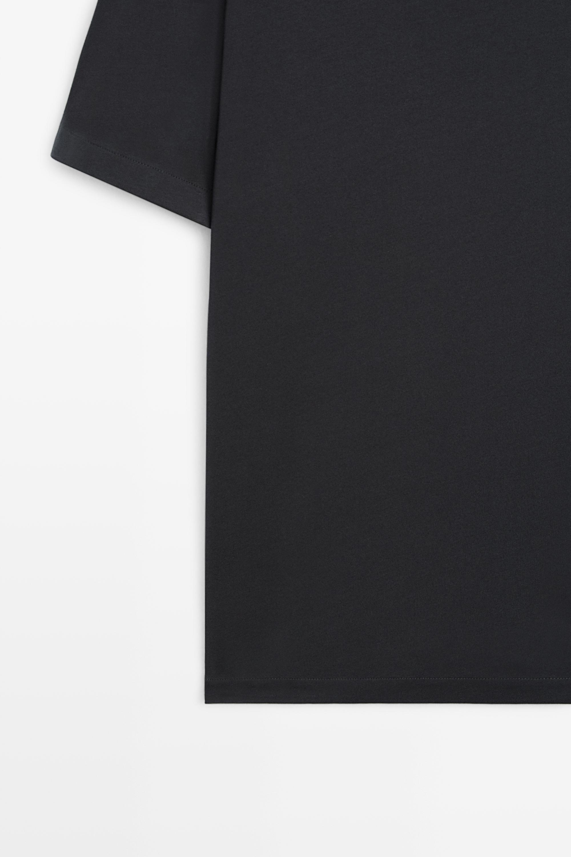 100% cotton T-shirt with shoulder detail